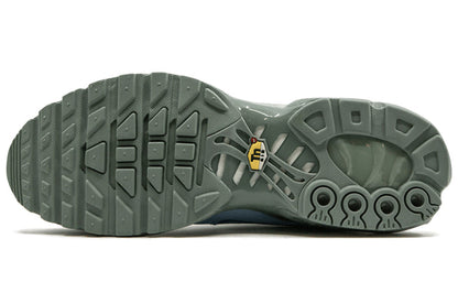 Nithtke Aithtr Max Plus/97 'Layer Cake' AH8143-300