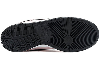 Nithtke SB Duthtnk Low 'Pink Box' 833474-601