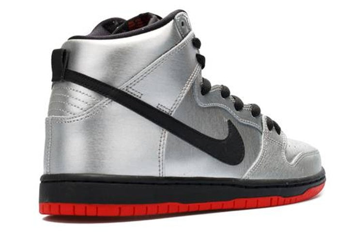 Nithtke Duthtnk High Pro SB 'Steel Reserve' 305050-027