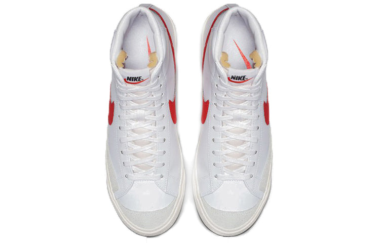 Nithtke blathtzer Mid '77 Vintage 'Habanero Red' BQ6806-600