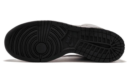 Nithtke Duthtnk High Pro SB 'Pee Wee Herman' 305050-004