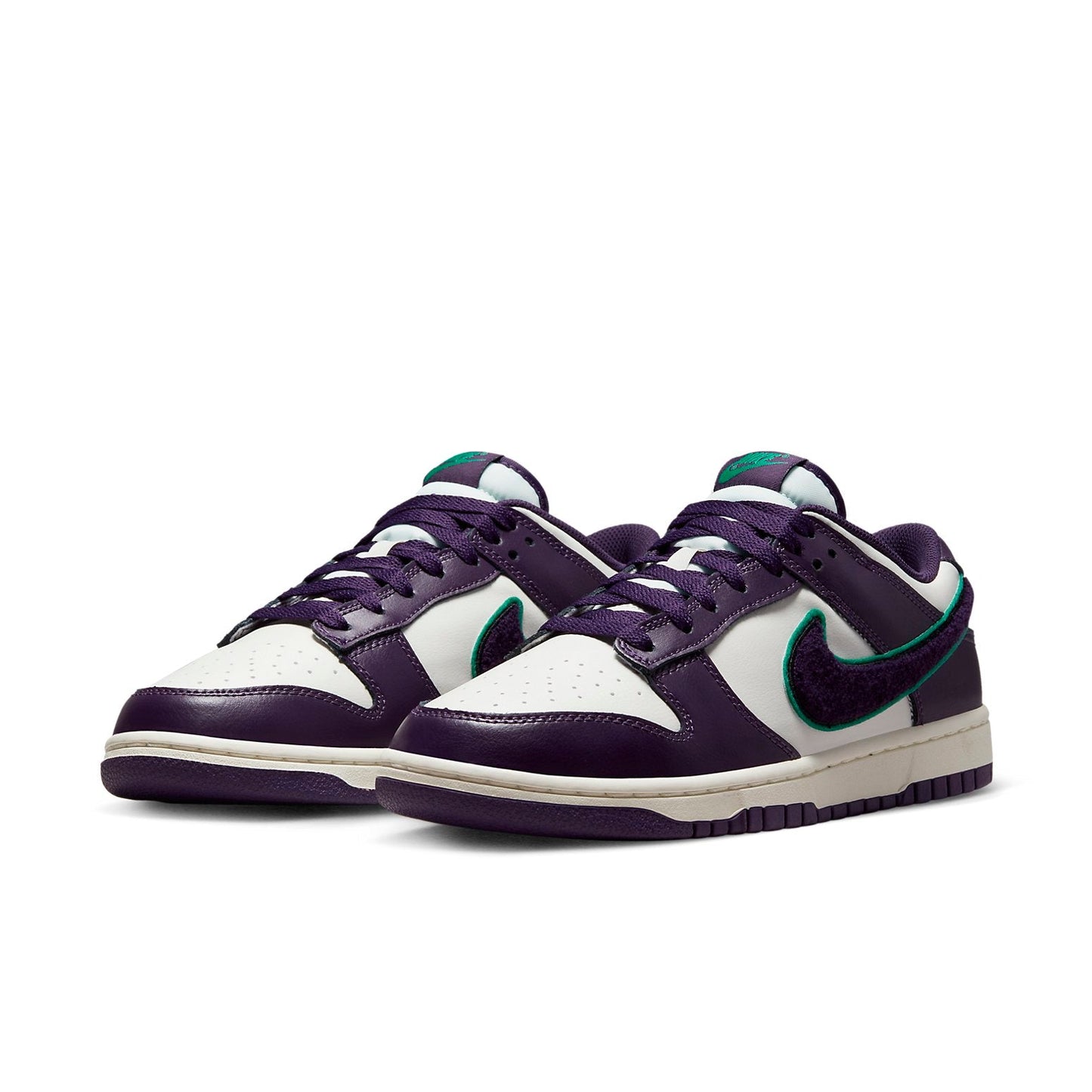 Nithtke Duthtnk Low 'Chenille Swoosh - Grand Purple' DQ7683-100