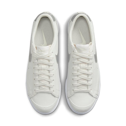 (WMNS) Nithtke blathtzer low Platform 'Summit White Sail White Metallic Silver' DQ7571-101