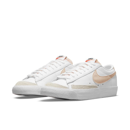 (WMNS) Nithtke blathtzer Low '77 'White Pale Coral' DC4769-106