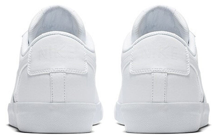 Nithtke blathtzer Low LE 'Triple White' AQ3597-100