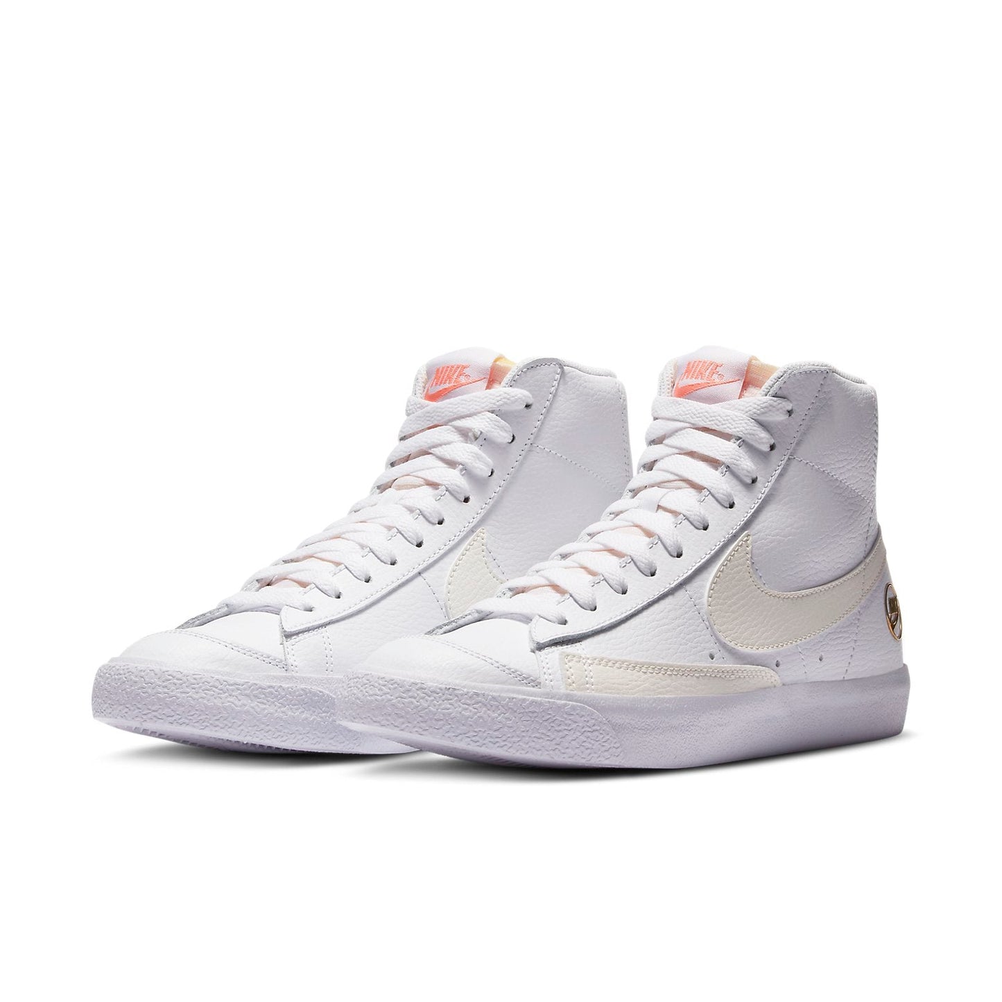 (WMNS) Nithtke blathtzer Mid '77 Vintage 'Gold Emblem' DC1421-100