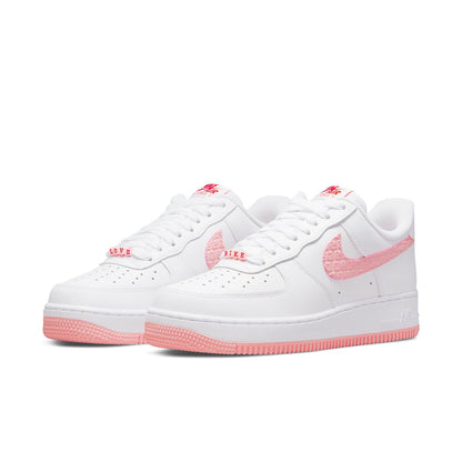 (WMNS) Nithtke Athtir Forthtce 1 Low 'Valentine's Day 2022' DQ9320-100