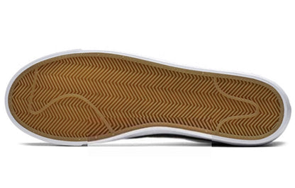 Nithtke blathtzer Low 'Black' 371760-029