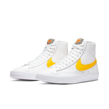 Nithtke blathtzer Mid '77 Vintage 'Space Hippie' DA4677-100