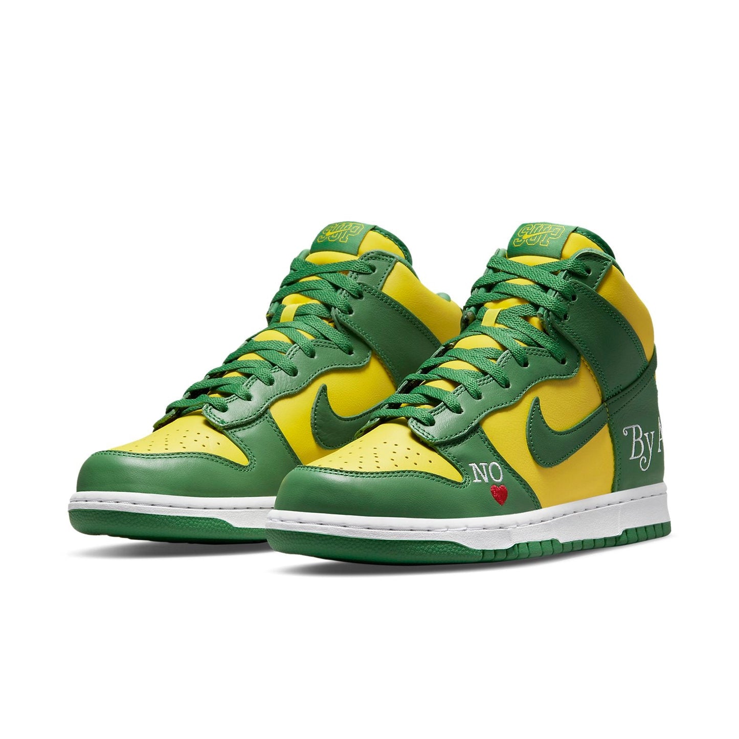 Nithtke x Supthtreme SB Duthtnk High 'By Any Means - Brazil' DN3741-700