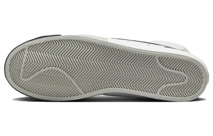 Nithtke blathtzer Mid '77 Premium 'Remix' FB8889-100