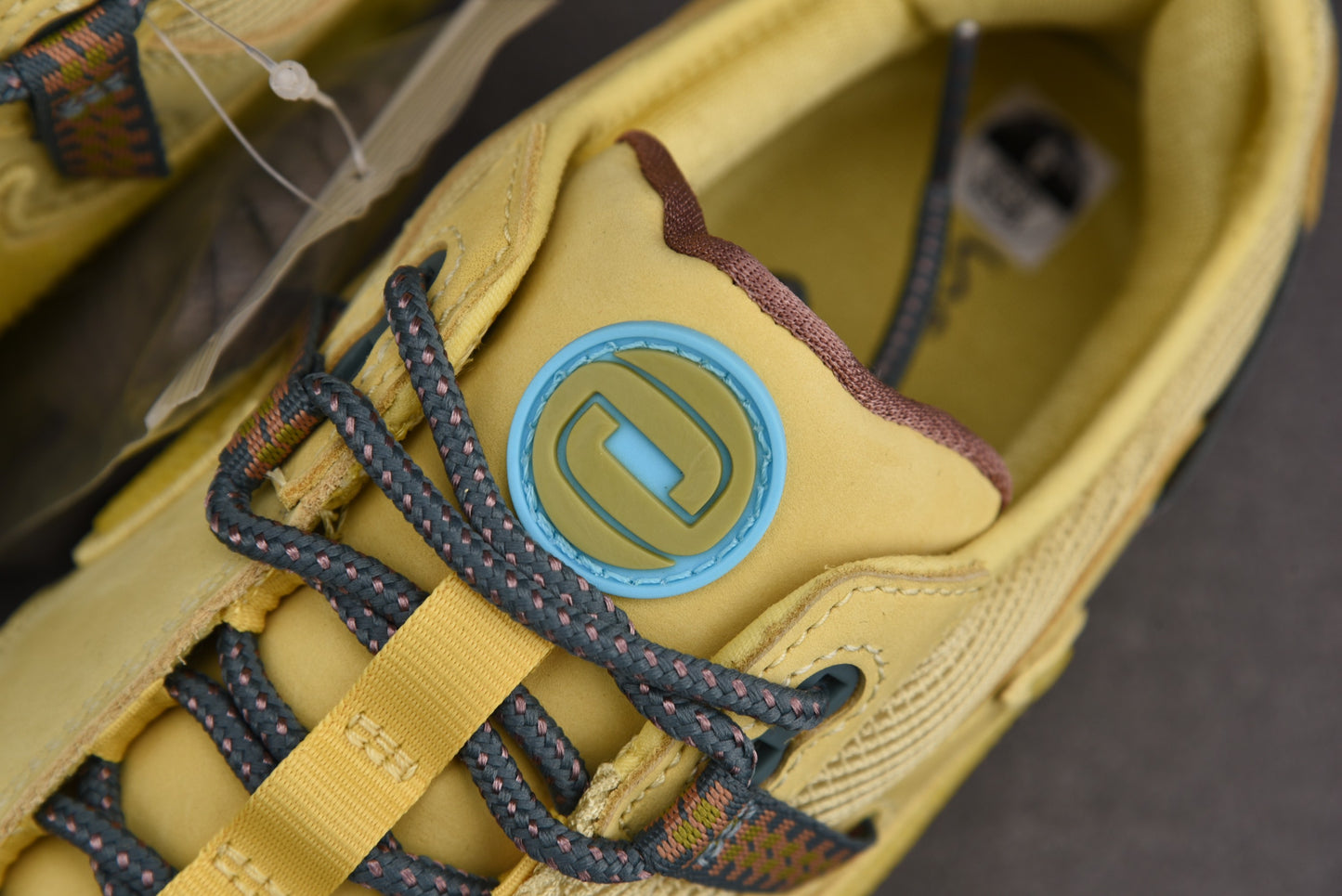 Aithtr Max 1 Travis Scott Cactus Jack Saturn Gold