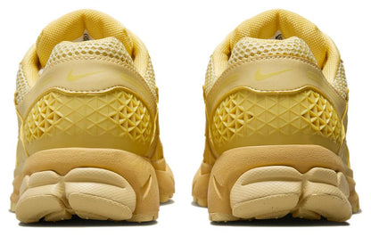 (WMNS) Nithtke Aithtr Zothtom Vomero 5 'Saturn Gold' FQ7079-700