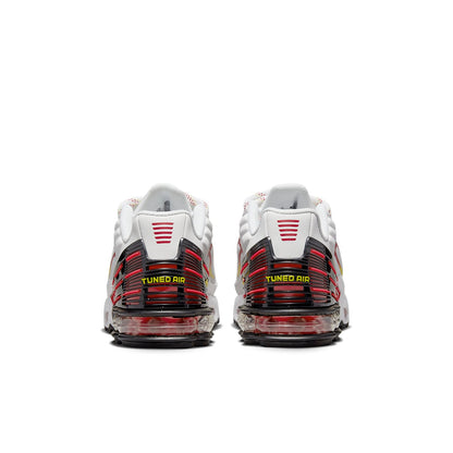 (GS) Nithtke Aithtr Max Plus 3 Miami Heat 'White Red' DX9263-100