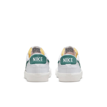 (WMNS) Nithtke blathtzer Low 77 'White Green' DC4769-112