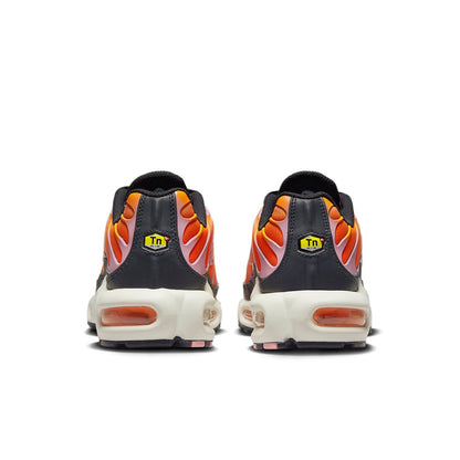 (WMNS) Nithtke Aithtr Max Plus 'Magma Orange Soft Pink' FB8478-001