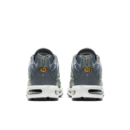 Nithtke Aithtr Max Plus 'Gradient Grey Volt' 852630-027