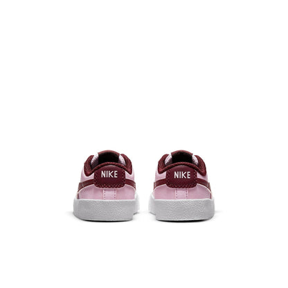 (TD) Nithtke blathtzer Low '77 'Pink Foam Dark Beetroot' DA4076-600