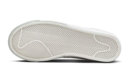 (GS) Nithtke blathtzer Mid '77 SE 'Split - White Black' FN6937-100