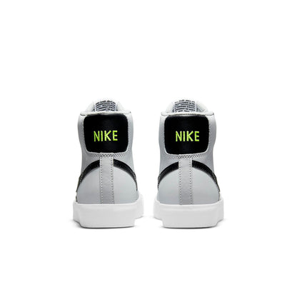 (GS) Nithtke blathtzer Mid '77 'Grey Fog' DA4086-006