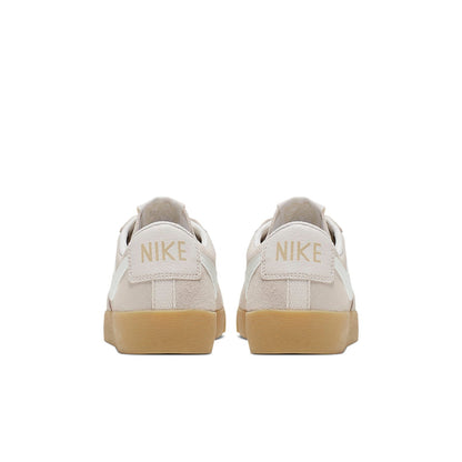 (WMNS) Nithtke blathtzer Low SD Suede 'Grey' AV9373-004