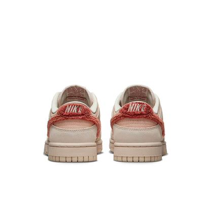 (WMNS) Nithtke Duthtnk Low 'Terry Swoosh' DZ4706-200