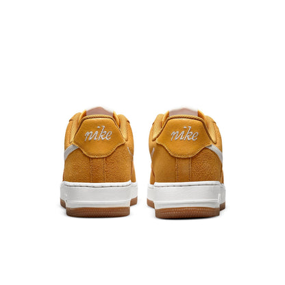 (WMNS) Nithtke Athtir Forthtce 1 '07 SE 'First Use - University Gold Gum' DA8302-700