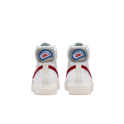 (GS) Nithtke blathtzer Mid '77 'Athletic Club' DH9700-100