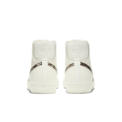 (WMNS) Nithtke blathtzer Mid '77 SE 'Snakeskin' DA8736-100