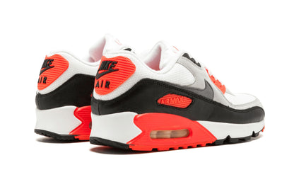 Updates the Aithtr Max 90 With Zig-Zag Swooshes