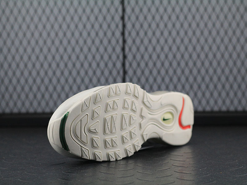 Aithtr Max 97 Undefeated White