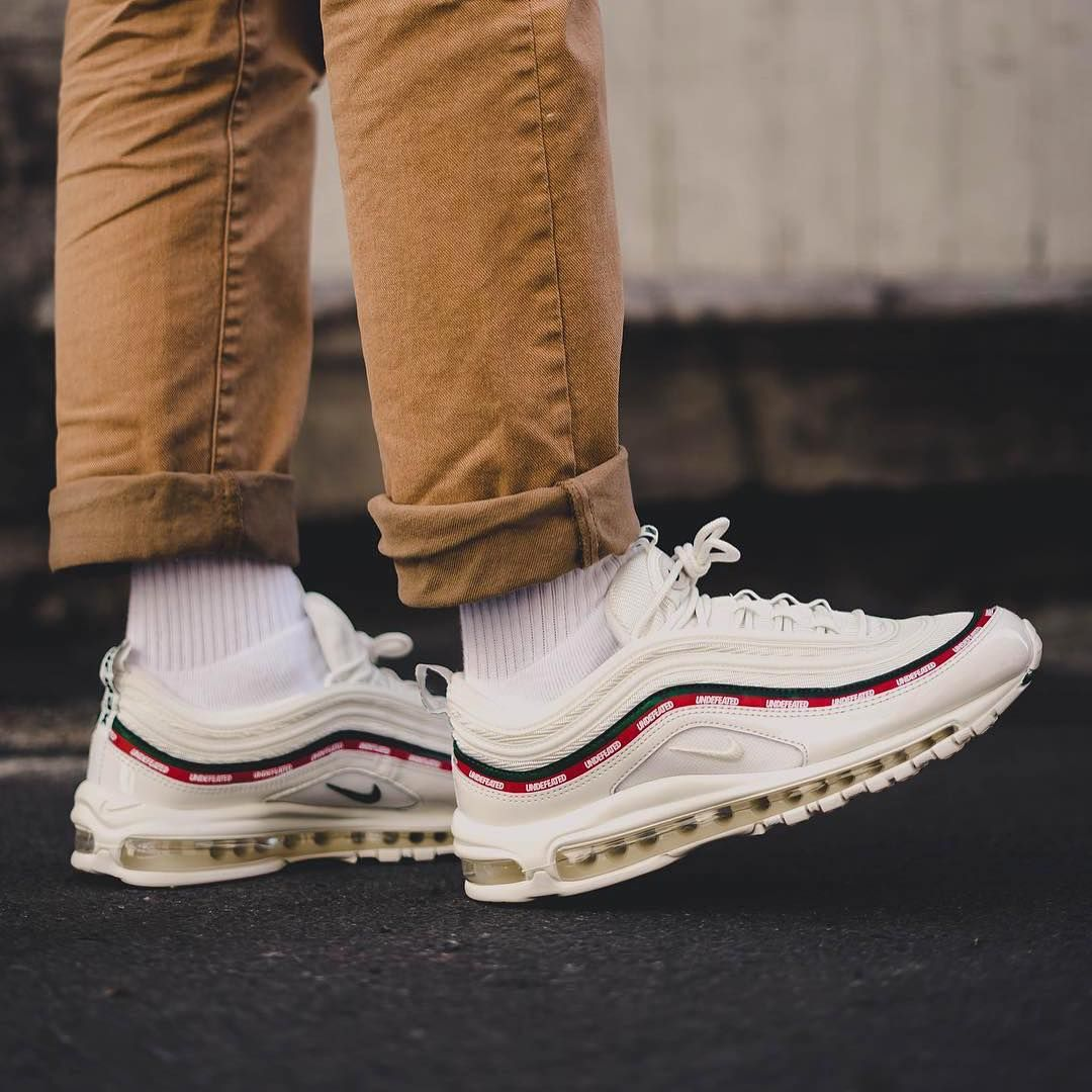 Aithtr Max 97 Undefeated White