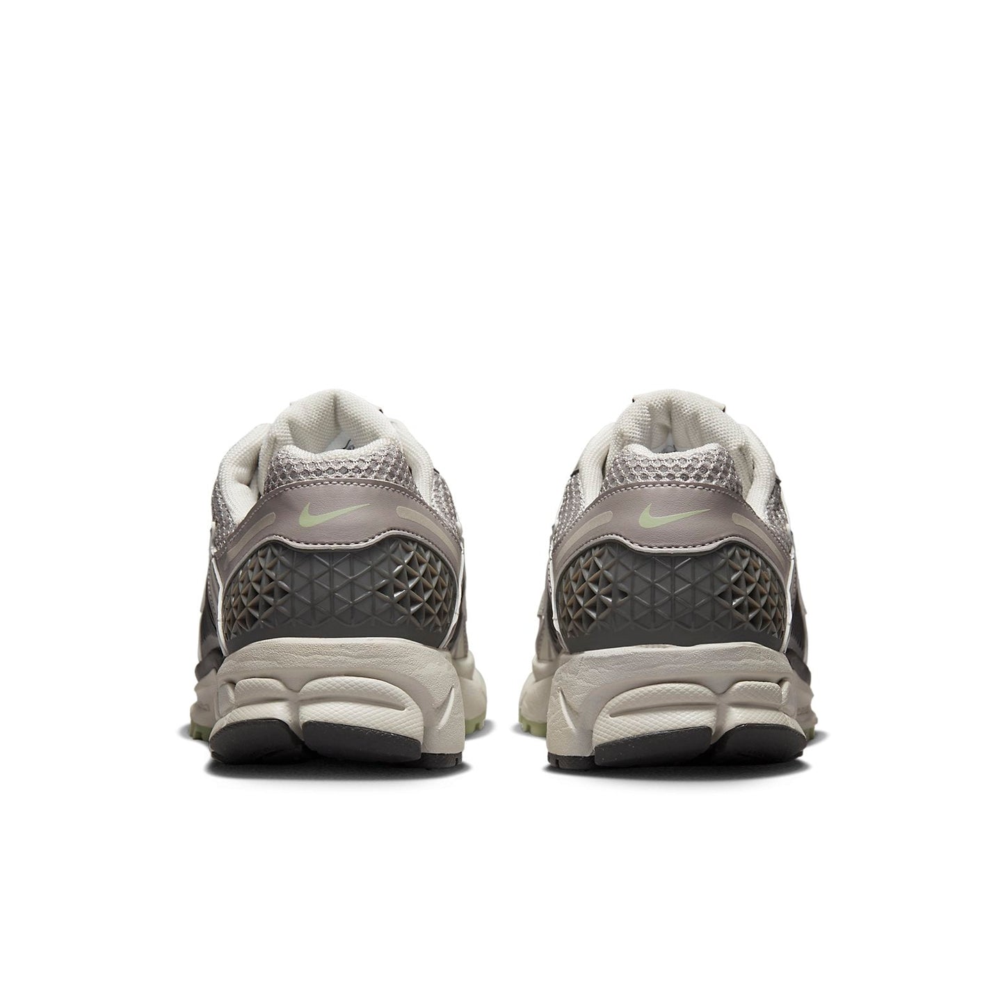 (WMNS) Nithtke Aithtr Zothtom Vomero 5 'Cobblestone' FB8825-001