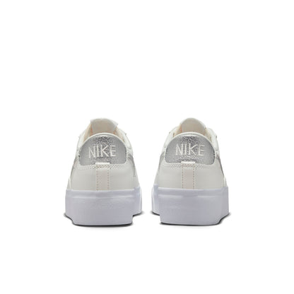 (WMNS) Nithtke blathtzer low Platform 'Summit White Sail White Metallic Silver' DQ7571-101