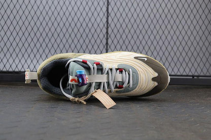 Aithtr Max 270 React ENG Travis Scott Cactus Trails