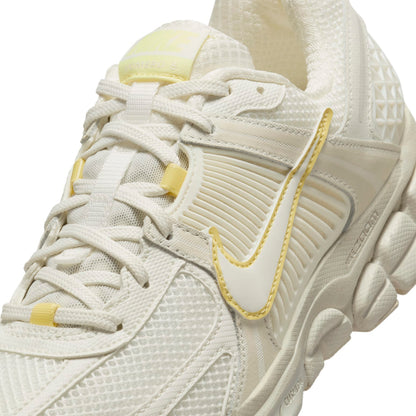 (WMNS) Nithtke Aithtr Zothtom Vomero 5 'Sail Soft Yellow' HJ3846-133