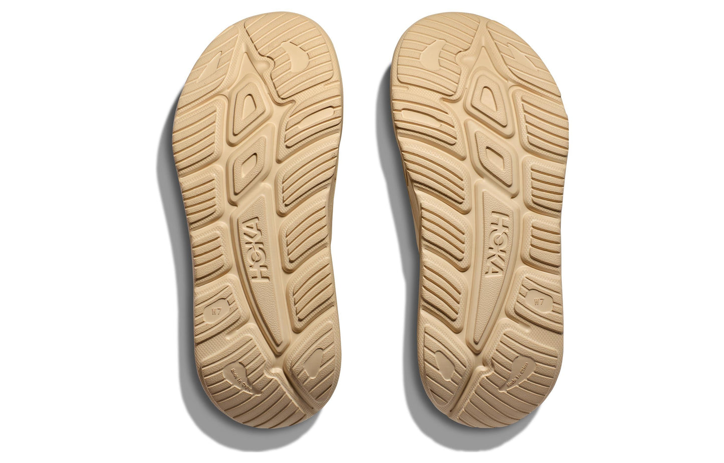 Hothtka ONE ONE Ora Recovery Slide 3 'Shifting Sand' 1135061-SSSS