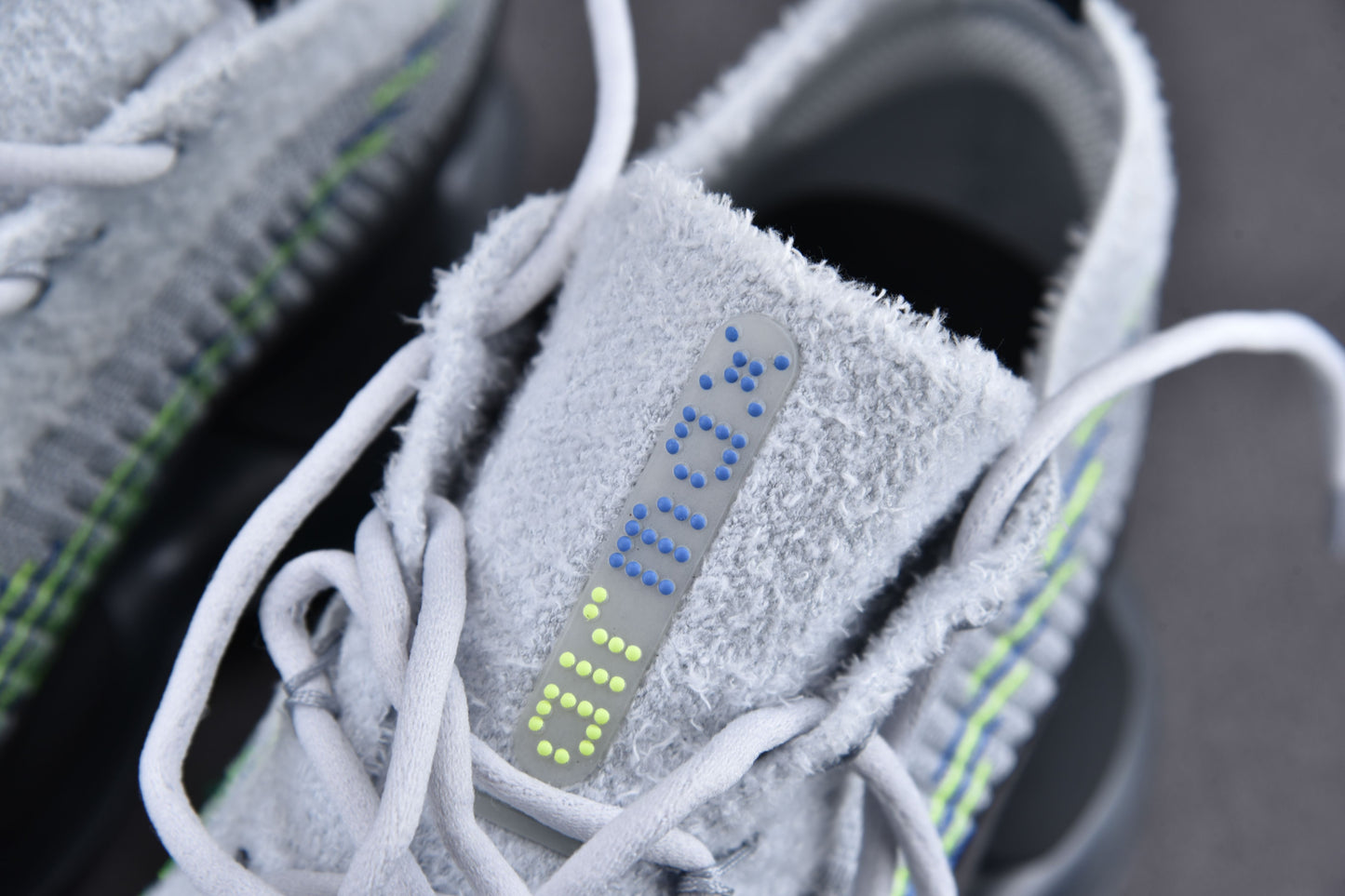 Aithtr Max Scorpion Wolf Grey