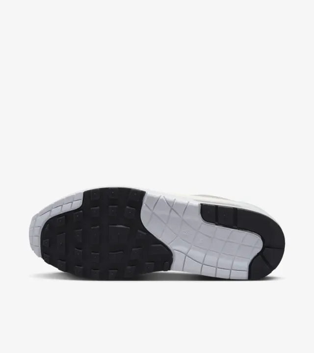 Men's Aithtr Max Series