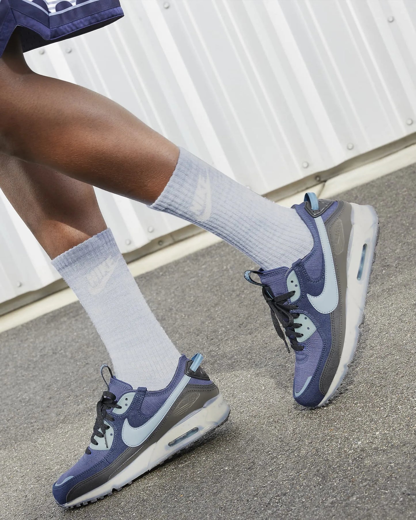 Men's Aithtr Max Series