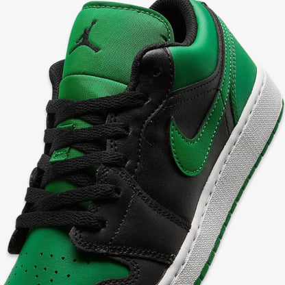 (GS) Aithtr Jordthtan 1 Low 'Black / Lucky Green' (2023) 553560-065