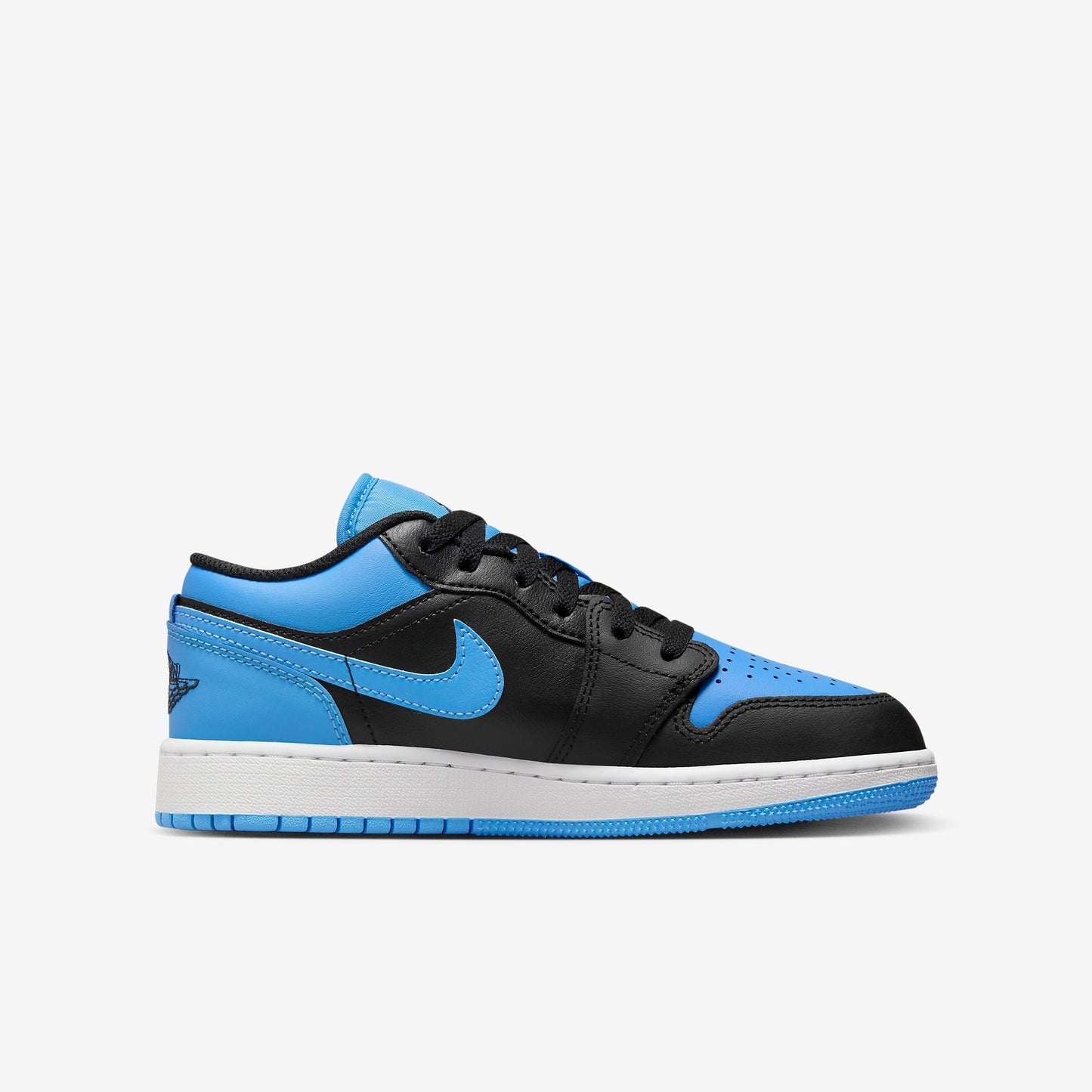 (GS) Aithtr Jordthtan 1 Low 'Black / University Blue' (2023) 553560-041