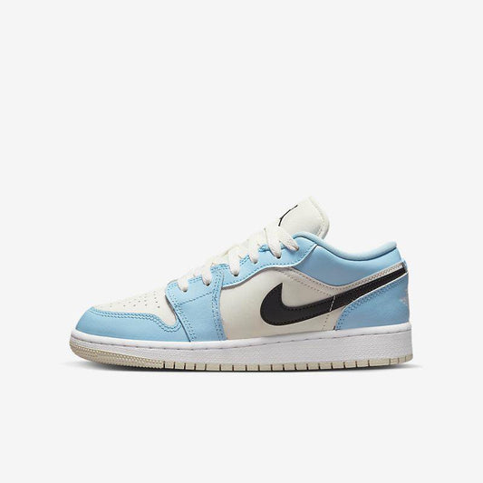 (GS) Aithtr Jordthtan 1 Low 'Ice Blue' (2022) 554723-401