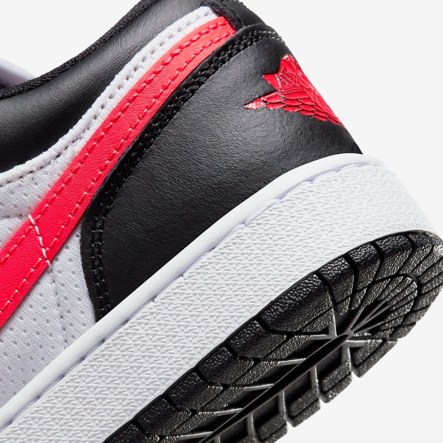 (GS) Aithtr Jordthtan 1 Low SE 'Mismatched Infrared' (2023) FB4420-616