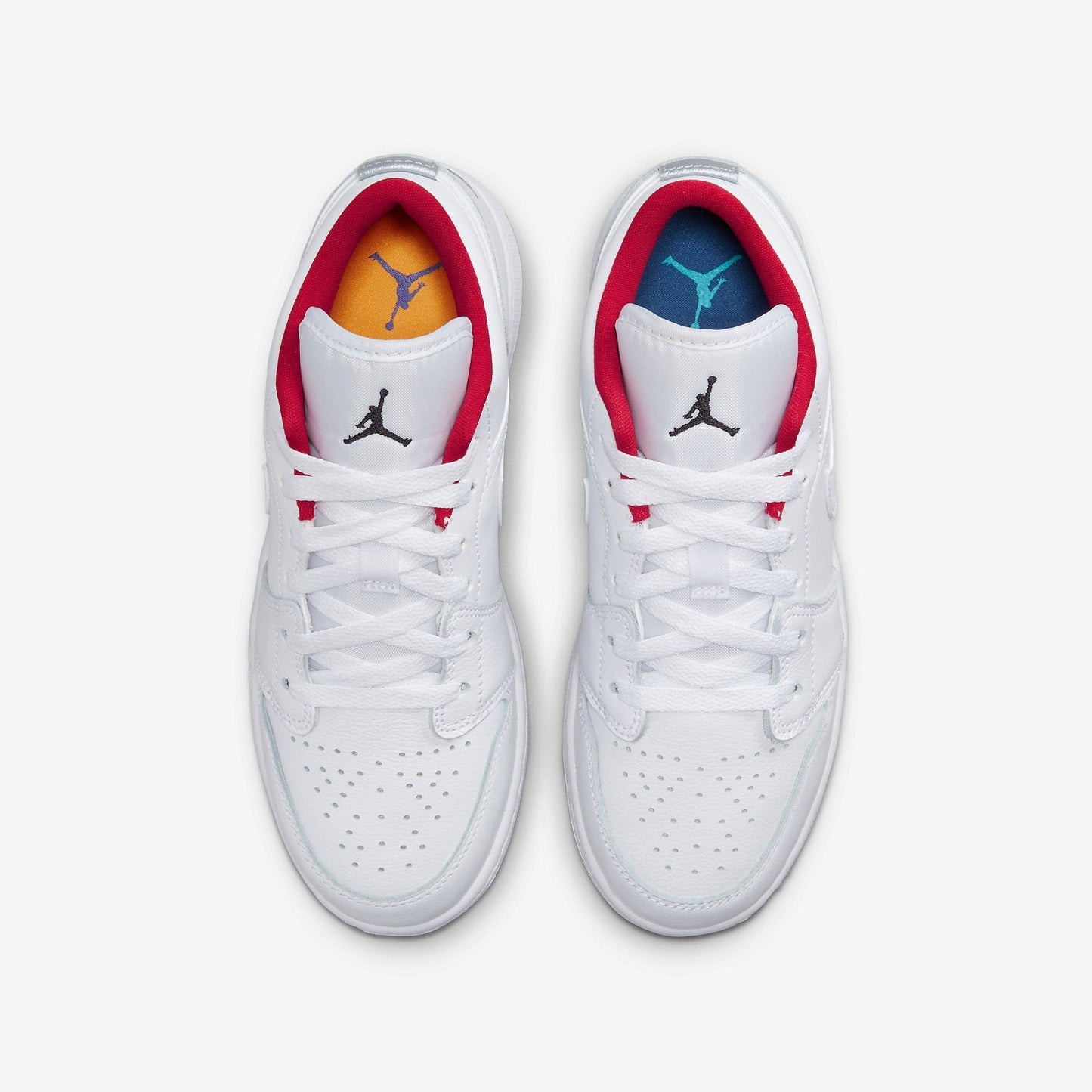 (GS) Aithtr Jordthtan 1 Low 'White / Gym Red' (2022) 553560-164