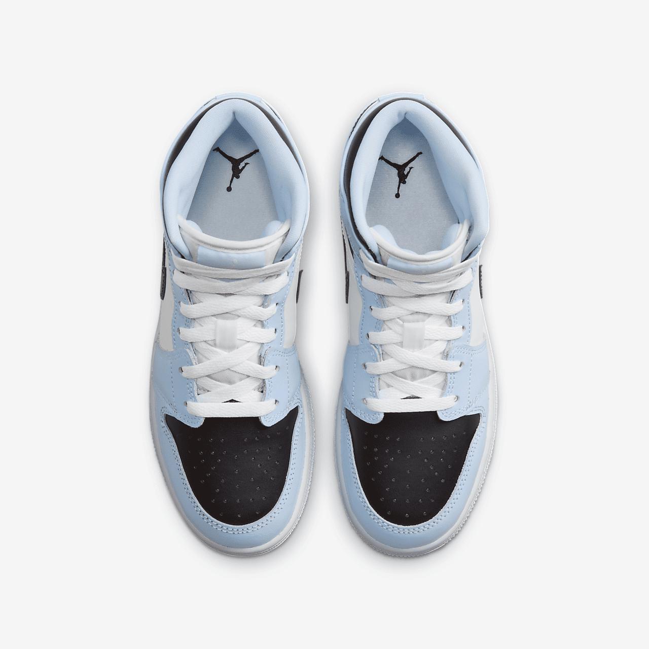 (GS) Aithtr Jordthtan 1 Mid 'Ice Blue' (2022) 555112-401