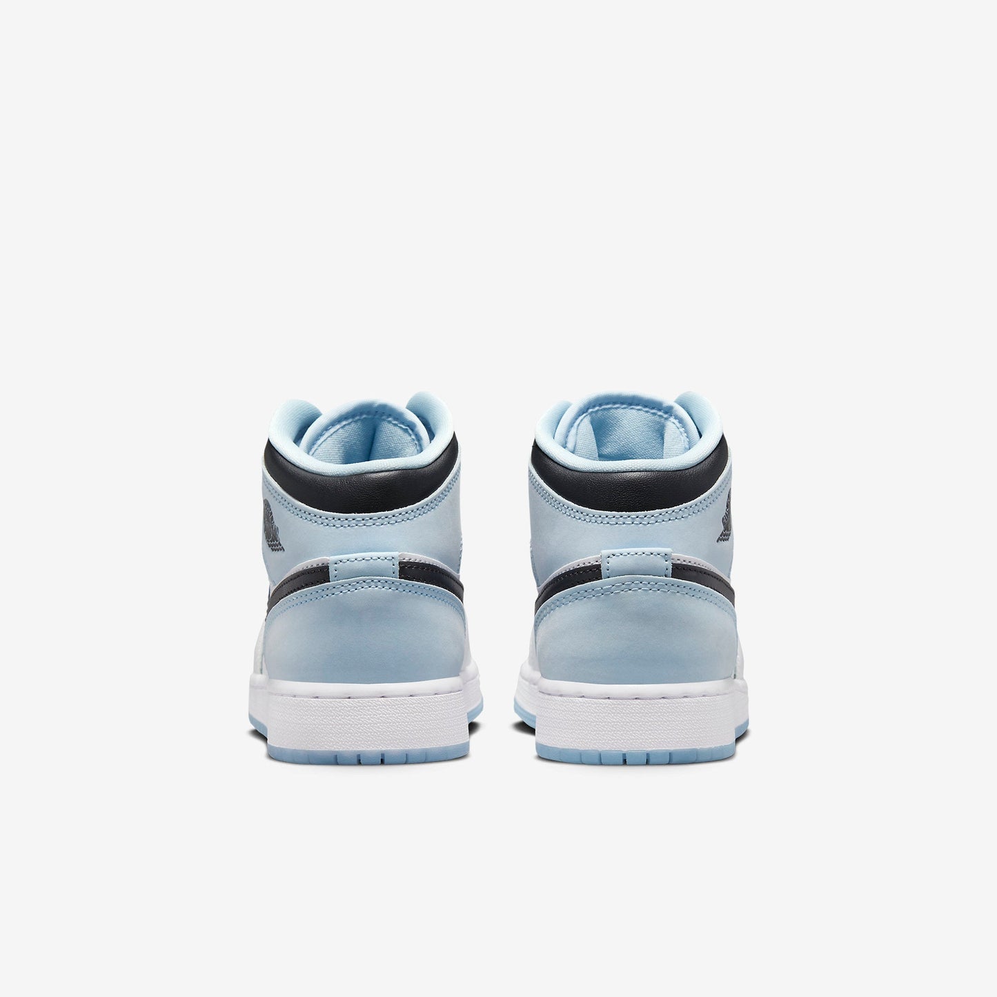 (GS) Aithtr Jordthtan 1 Mid SE 'White / Ice Blue' (2023) DV1337-104