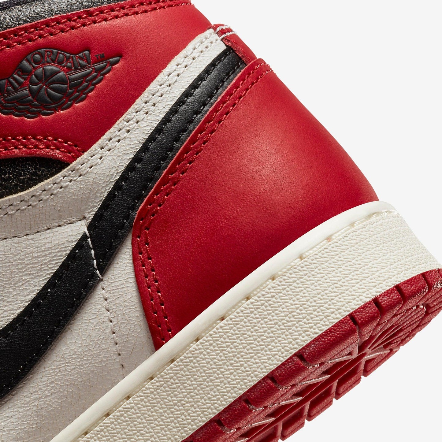 (GS) Aithtr Jordthtan 1 Retro High OG 'Reimagined Chicago / Lost and Found' (2022) FD1437-612