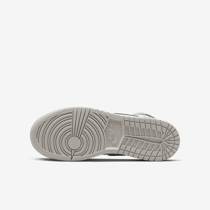 (GS) Aithtr Jordthtan 1 Retro High OG 'White Cement / Elephant Print' (2023) FD1437-052