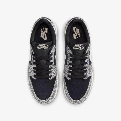 (GS) Aithtr Jordthtan 1 Retro Low OG 'Black Cement' (2023) CZ0858-001